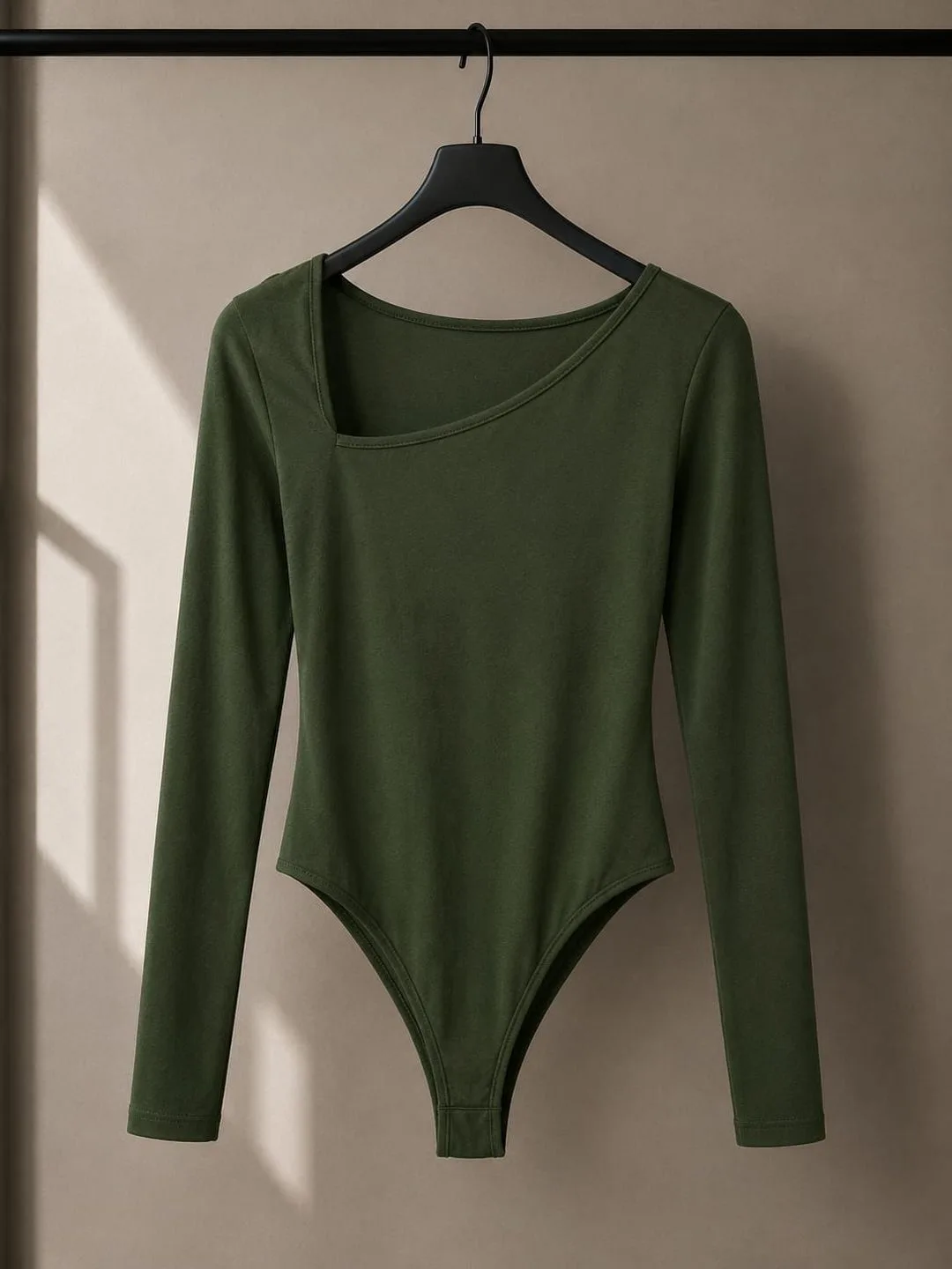 Body Verde Militar Cuello Asimétrico
